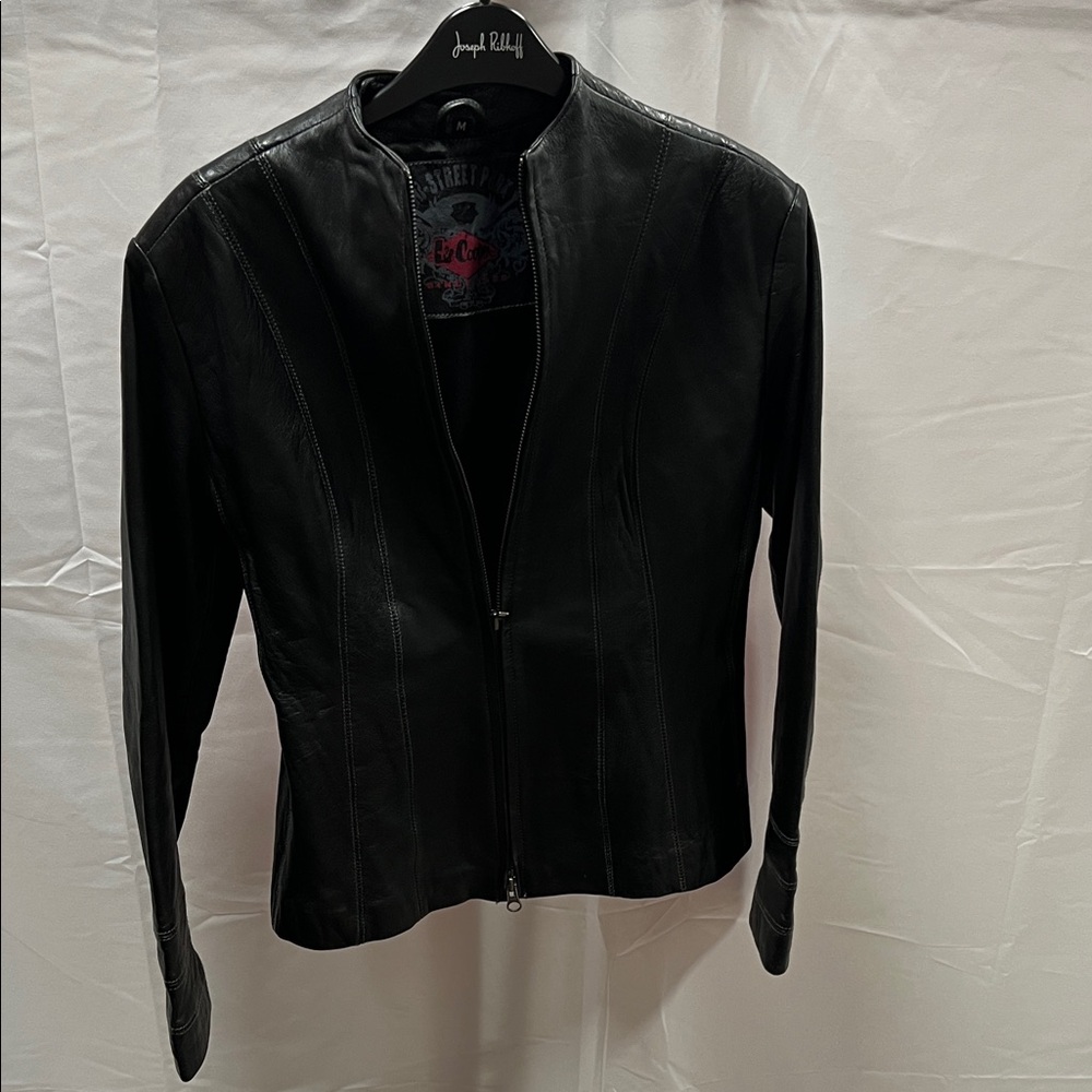 Elegant Black Leather Jacket